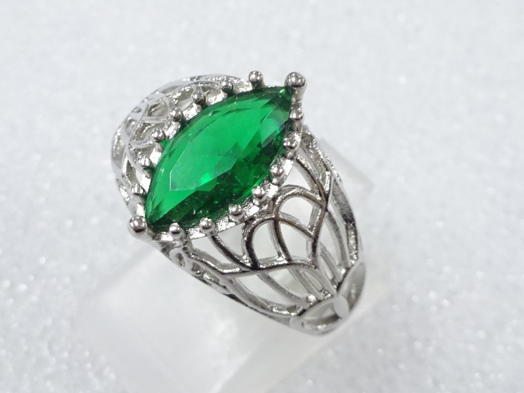 Japanese Kimono / Antique Accessories